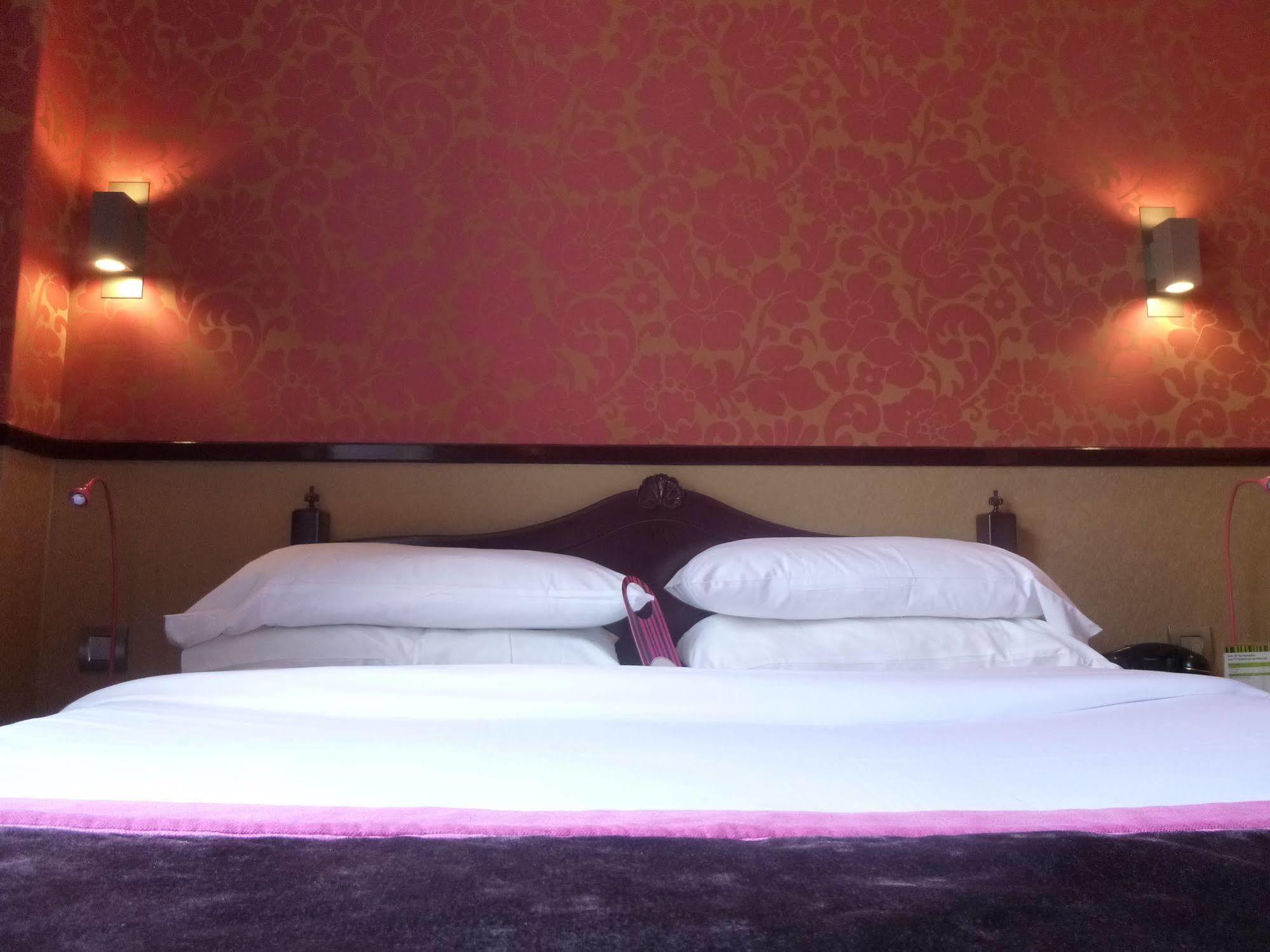 Hotel Design Sorbonne Париж Экстерьер фото